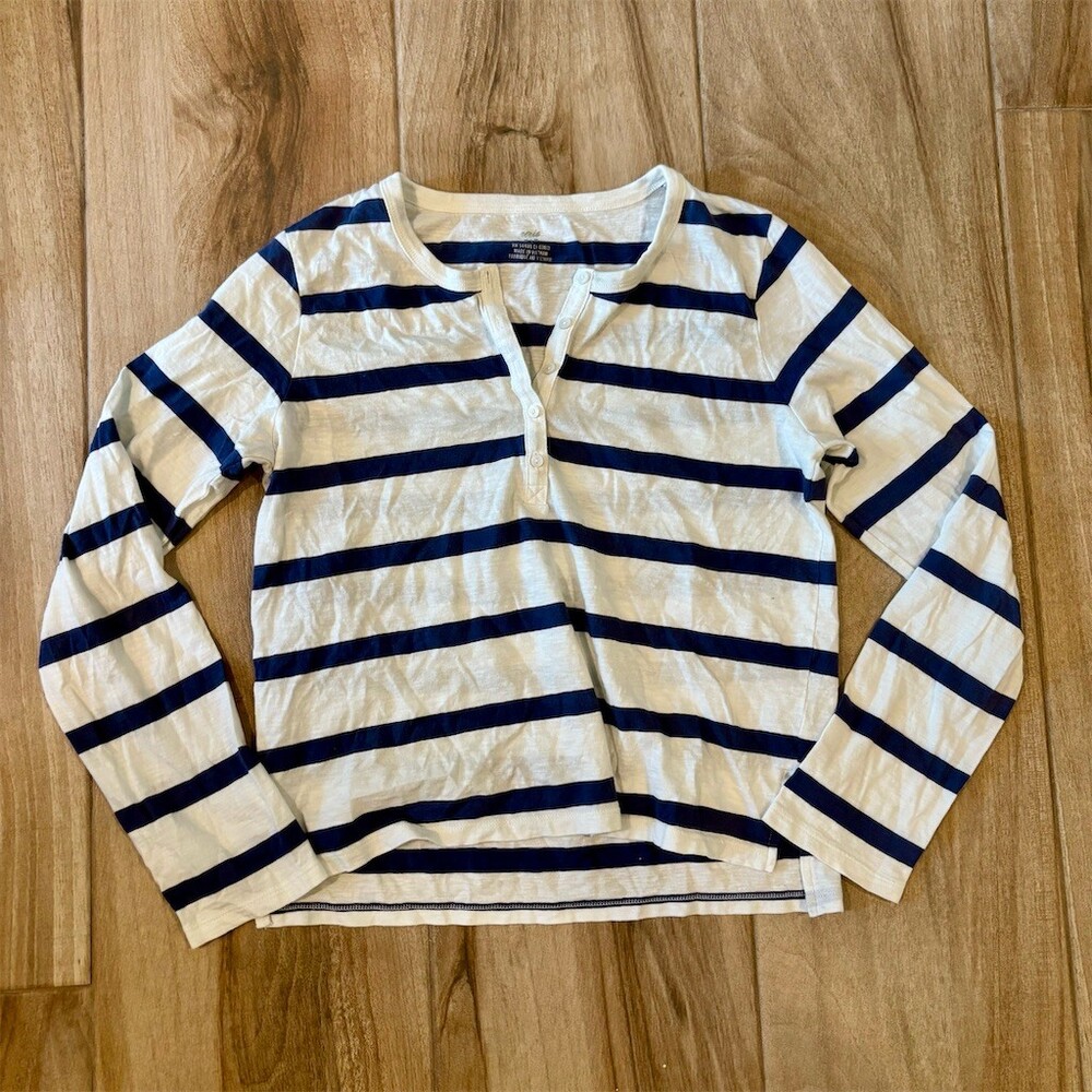 Aerie Henley Top Womens Medium Navy & White Striped Long Sleeve Soft Knit